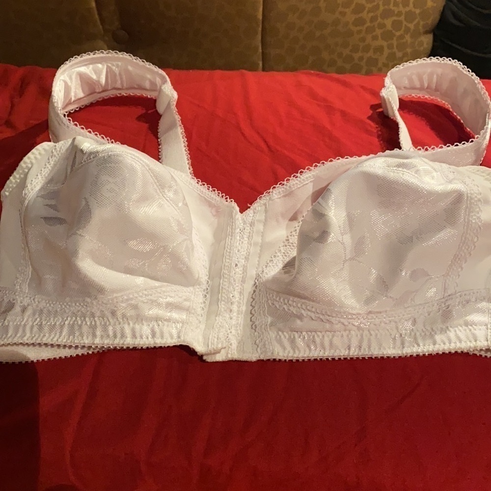 36b PLAYTEX Bra White Front Closure Non-Padded Support Comfortable